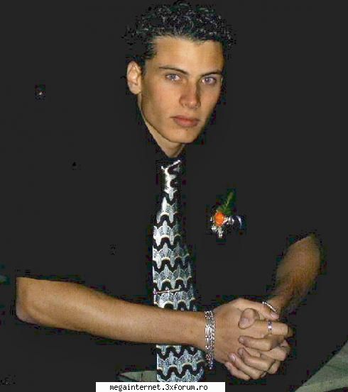 JUCATORII NOSTRI FIDELI PREZENTI SI IN AFARA JOCULUI! - 1. Radulescu Razvan Ion - Jucatorii nostri se prezinta